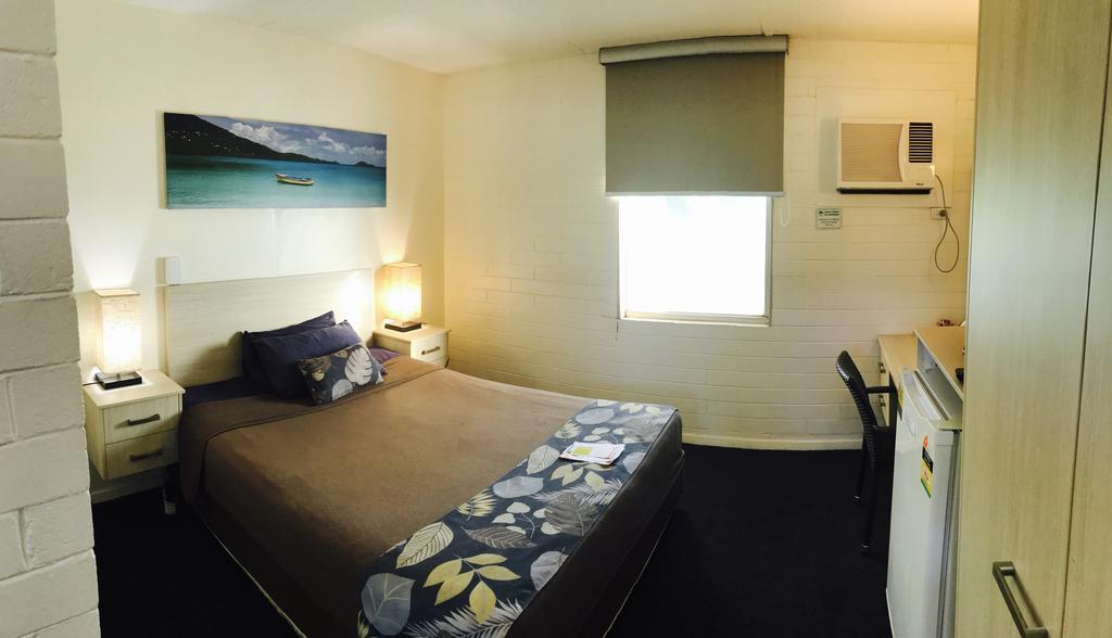 Dampier Mermaid Hotel Karratha Экстерьер фото