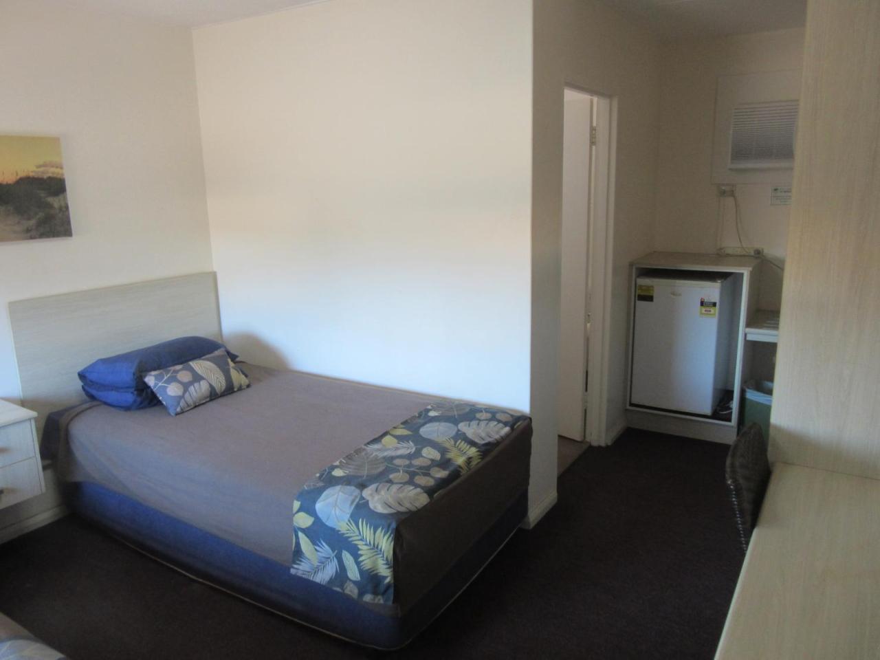 Dampier Mermaid Hotel Karratha Экстерьер фото