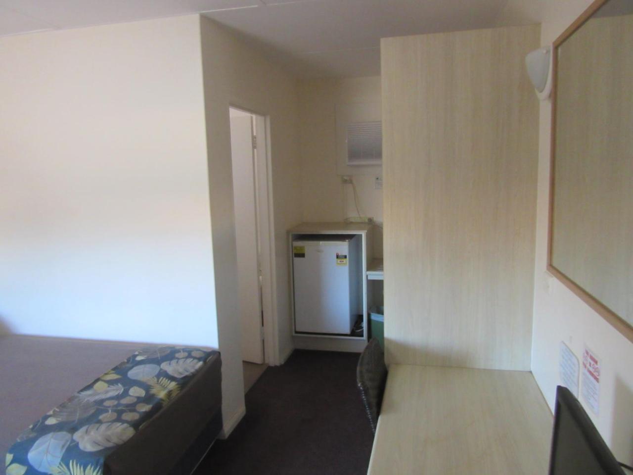 Dampier Mermaid Hotel Karratha Экстерьер фото