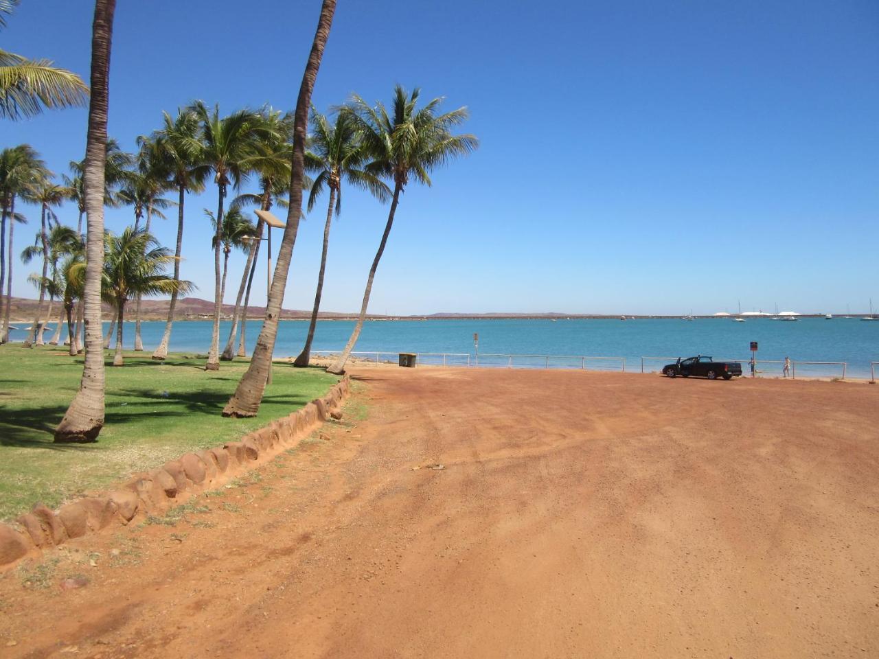 Dampier Mermaid Hotel Karratha Экстерьер фото